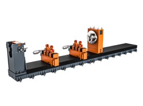 Трёхосевой с ответной опорой на приводе и двумя люнетами